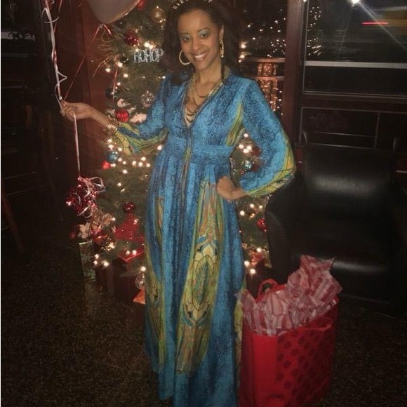 Women’s long sleeve maxidress, aqua with Paisley pattern size small - Picture 8 of 9